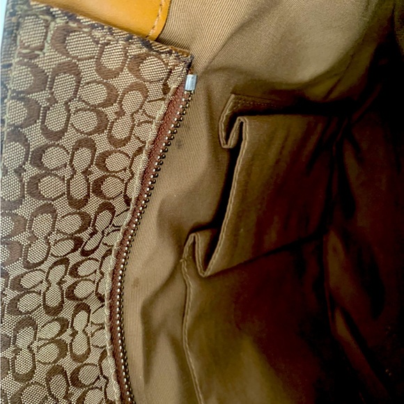 Coach Signature Shoulder Bag and Wallet - Picture 5 of 10